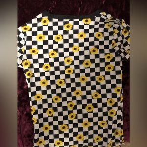 Checkerboard and sunflower fitted crop top